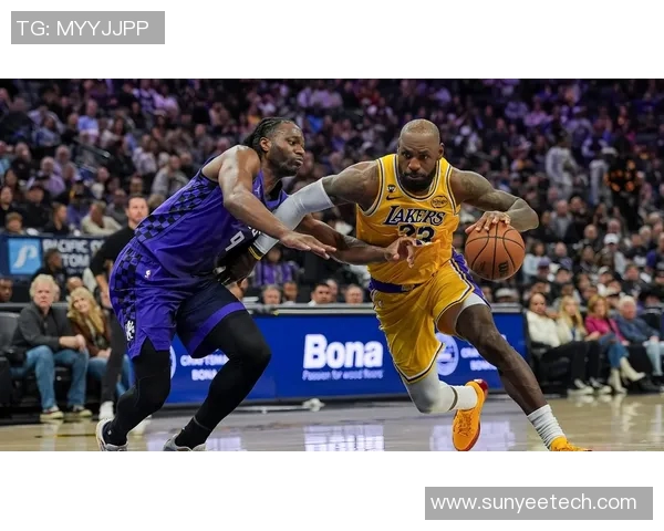 湖人遭遇三连败，詹姆斯警告球队需全员奋起直追